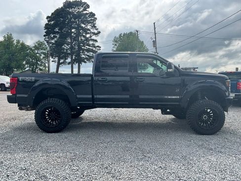 Used 2022 Ford F250 Lariat w/ Black Appearance Package AWD/4WD image 14