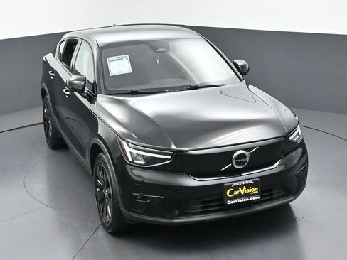 Used 2023 Volvo C40 P8 Recharge Plus AWD/4WD image 38