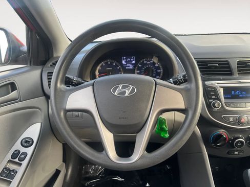 Used 2015 Hyundai Accent GLS image 12