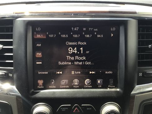 Used 2015 RAM 3500 Laramie w/ Cold Weather Group AWD/4WD image 19