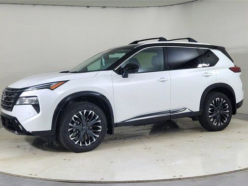 New 2026 Nissan Rogue Platinum w/ Platinum Premium Package image 3