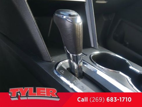 Used 2016 Chevrolet Equinox LT w/ Convenience Package image 35