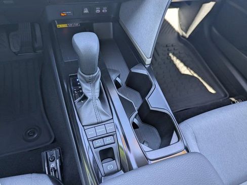 Used 2025 Toyota Camry LE w/ Convenience Package image 26