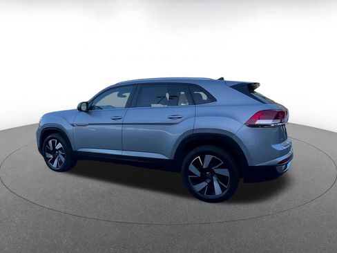 Used 2025 Volkswagen Atlas Cross Sport SE image 10