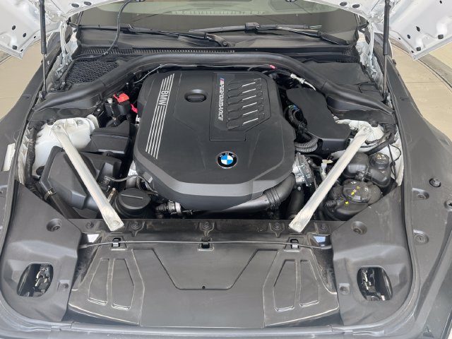 Used 2025 BMW Z4 M40i w/ Premium Package RWD image 6