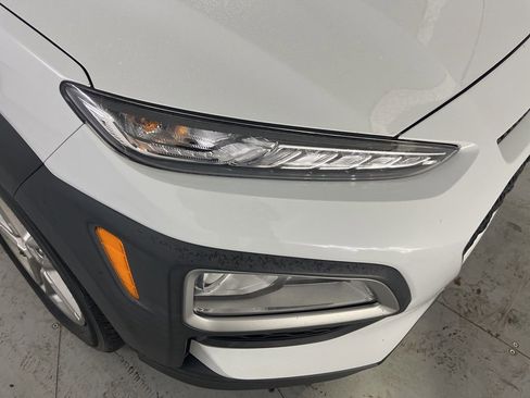 Used 2021 Hyundai Kona SE image 34
