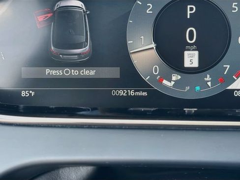 Used 2024 Land Rover Range Rover Evoque Dynamic SE AWD/4WD image 12