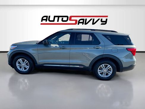 Used 2020 Ford Explorer XLT w/ Comfort Package image 4