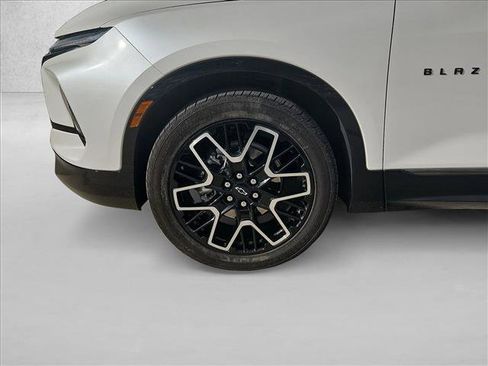 Used 2024 Chevrolet Blazer RS w/ Driver Confidence II Package image 26
