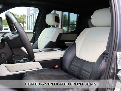 Used 2023 Toyota Tundra Capstone image 7