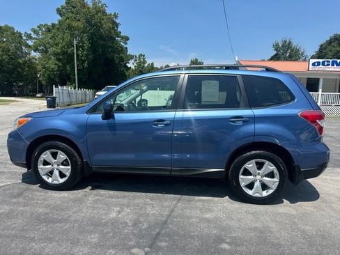 Used 2016 Subaru Forester 2.5i Premium w/ All-Weather Package AWD/4WD image 4