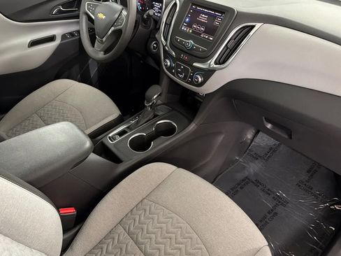 Used 2023 Chevrolet Equinox LS FWD image 16