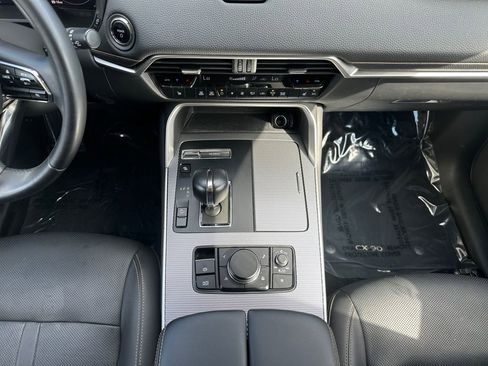 Used 2024 MAZDA CX-90 Plug-In Hybrid w/ Preferred AWD/4WD image 11