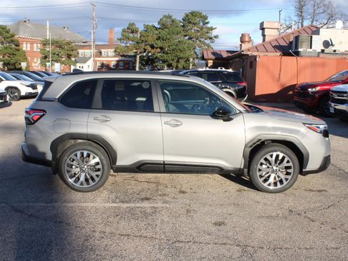 New 2025 Subaru Forester Touring image 4