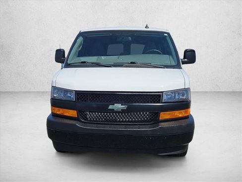 Used 2018 Chevrolet Express 2500 LS RWD image 2