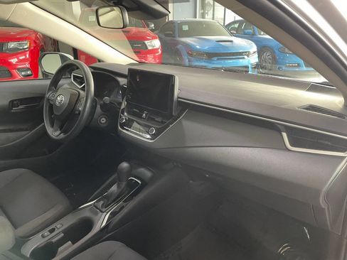 Used 2024 Toyota Corolla LE image 29