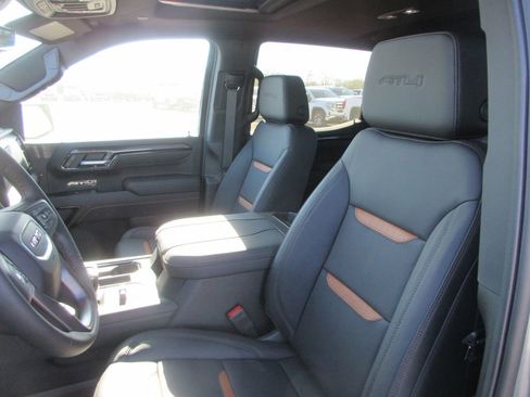 New 2026 GMC Sierra 1500 AT4 w/ AT4 Premium Package AWD/4WD image 14