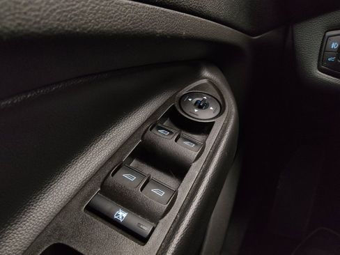 Used 2018 Ford Escape SE w/ SE Sport Appearance Package AWD/4WD image 27