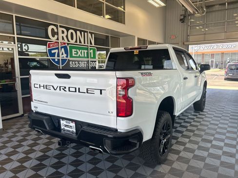 Used 2022 Chevrolet Silverado 1500 LT Trail Boss w/ Bed Protection Package image 5