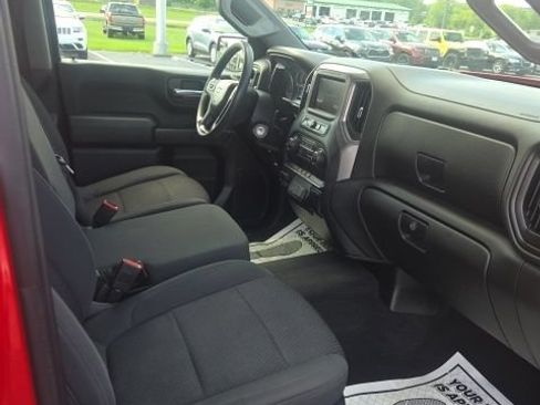 Used 2020 Chevrolet Silverado 1500 Custom w/ Custom Value Package AWD/4WD image 15