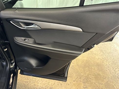 Used 2025 Buick Envision Sport Touring image 27