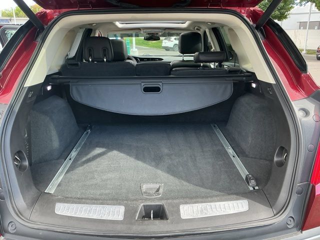 Used 2018 Cadillac XT5 Luxury AWD/4WD image 15