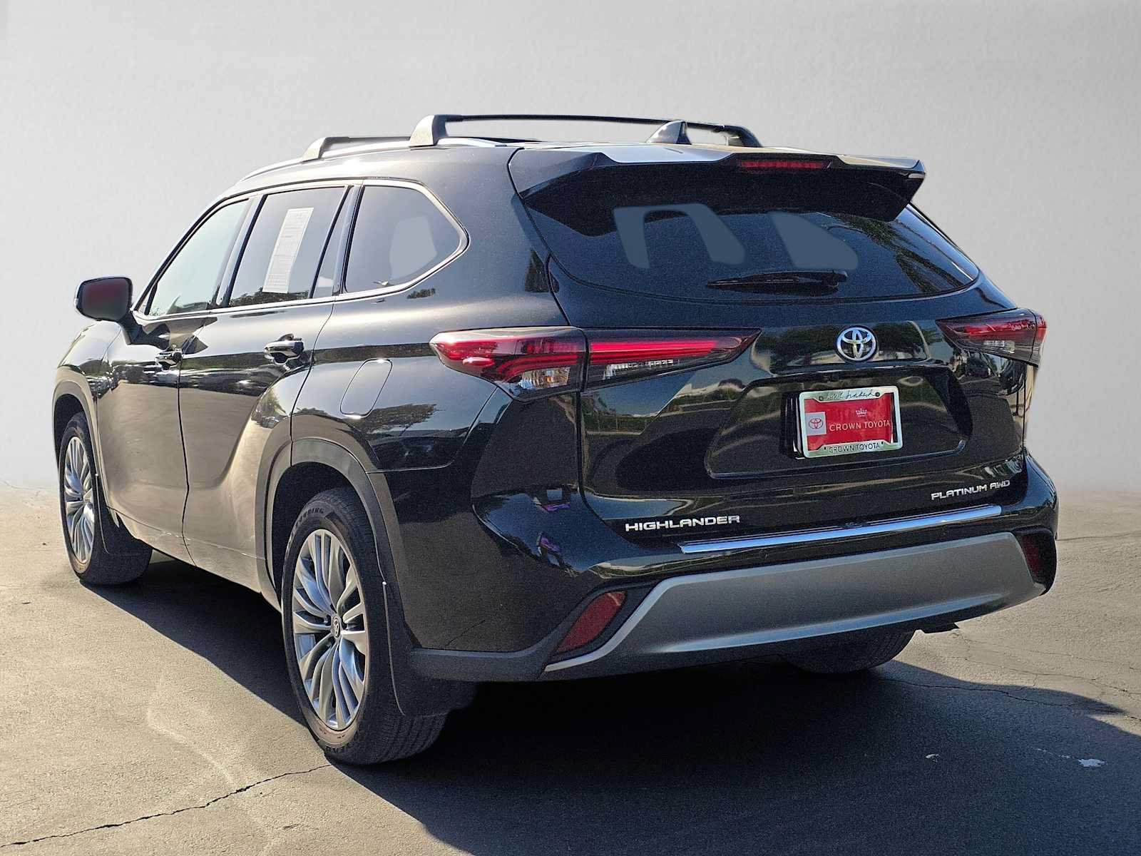 Certified 2026 Toyota Highlander Platinum AWD/4WD image 5
