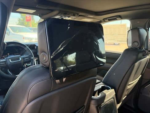 New 2026 GMC Yukon XL Denali Ultimate AWD/4WD image 14