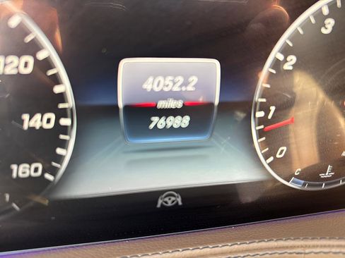 Used 2018 Mercedes-Benz S 560 4MATIC Sedan image 24