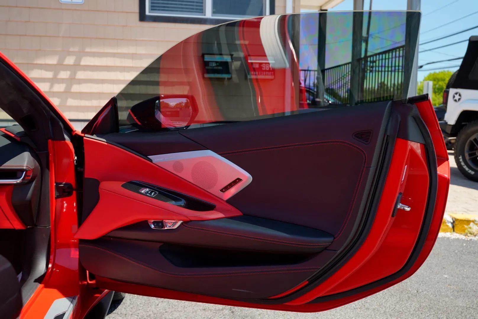 Used 2020 Chevrolet Corvette Stingray Premium Cpe w/ 3LT Preferred Equipment Group RWD image 40