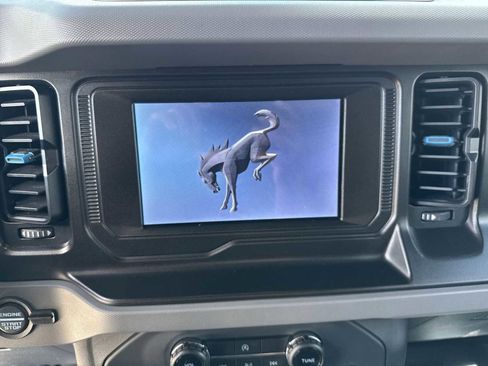 Used 2022 Ford Bronco Black Diamond w/ Sasquatch Package image 27