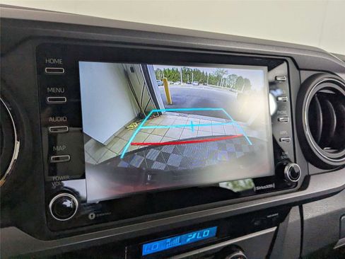 Used 2023 Toyota Tacoma TRD Off-Road w/ Technology Package image 22