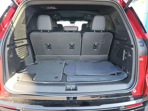 New 2026 Chevrolet Traverse RS w/ LPO, Floor Liner Package image 11