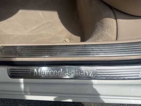 Used 2015 Mercedes-Benz S 550 4MATIC Sedan image 37