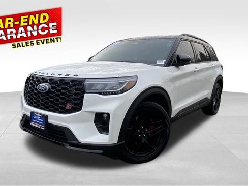 Certified 2025 Ford Explorer ST image 1