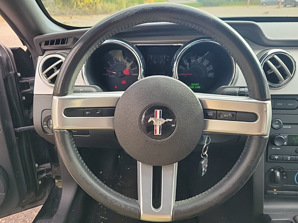 Used 2007 Ford Mustang GT Premium RWD image 40