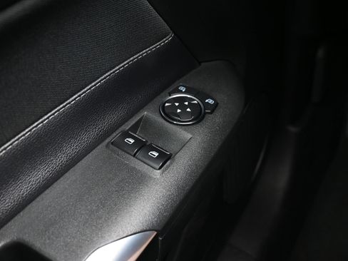 Used 2019 Ford Mustang Coupe RWD image 25