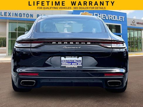 Used 2021 Porsche Panamera image 4