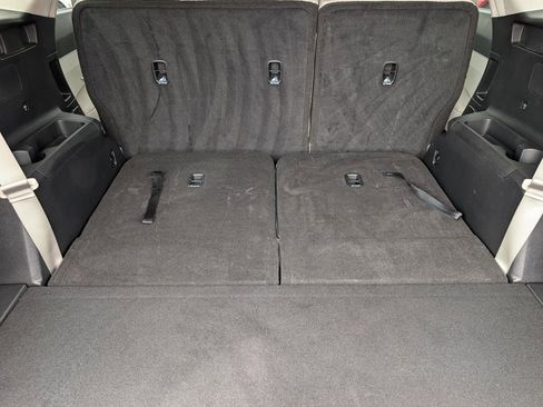 Certified 2025 Kia Sorento S w/ Panoramic Sunroof Package image 24