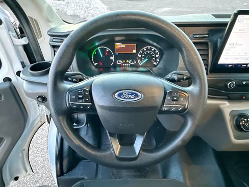 Used 2022 Ford E-Transit Medium Roof w/ Load Area Protection Package image 18