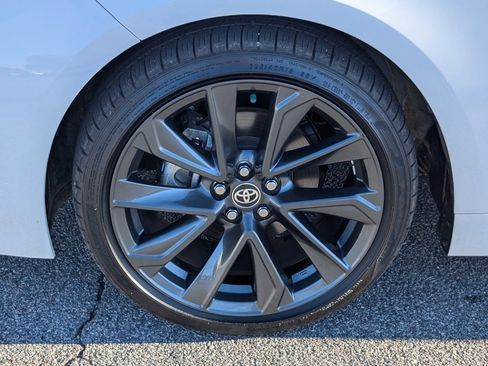 Used 2025 Toyota Corolla SE image 12