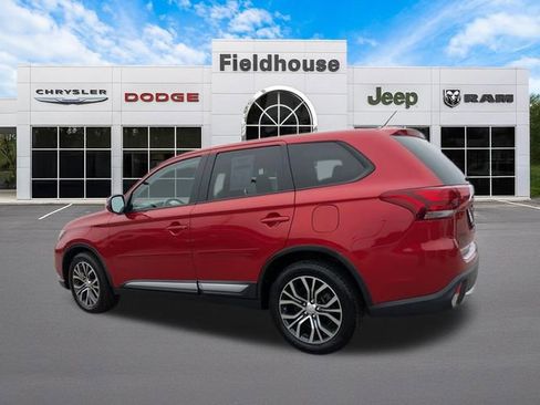 Used 2016 Mitsubishi Outlander SE image 19