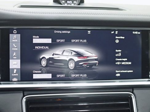 Used 2017 Porsche Panamera 4S image 24