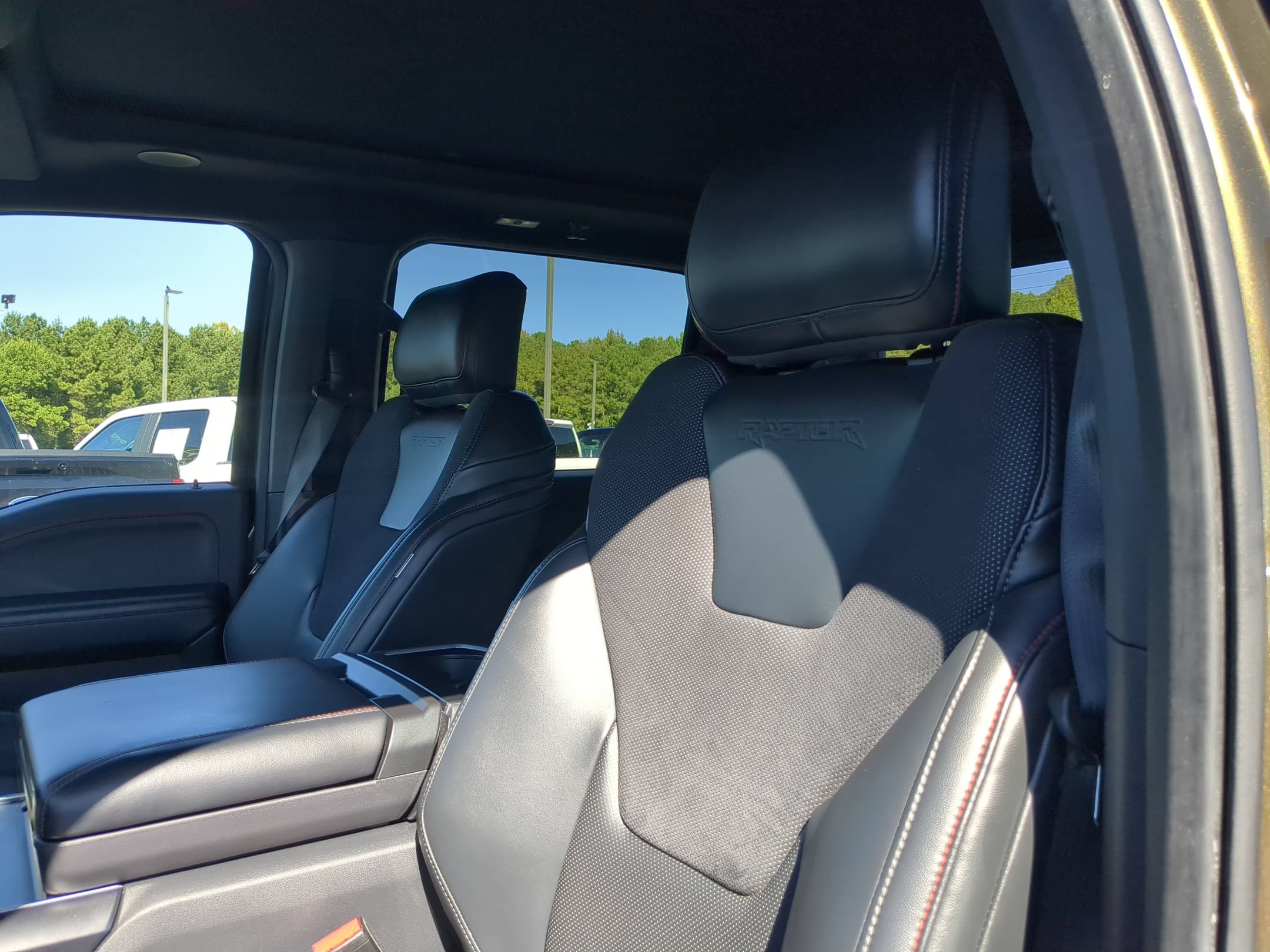 Used 2024 Ford F150 Raptor AWD/4WD image 15