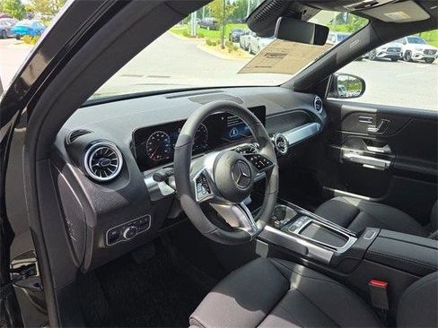 Used 2026 Mercedes-Benz GLB 250 4MATIC image 26