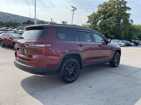 Used 2025 Jeep Grand Cherokee L Altitude AWD/4WD image 7