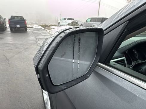 Used 2021 Volkswagen Atlas SE image 40