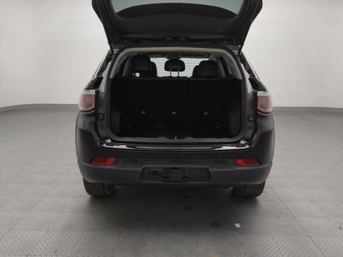 Used 2018 Jeep Compass Latitude w/ Popular Equipment Group image 29