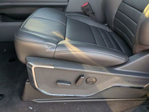 New 2026 Ford F250 Platinum image 14