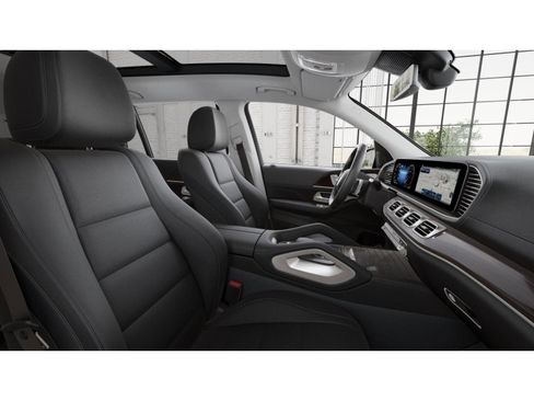 New 2026 Mercedes-Benz GLS 450 4MATIC image 5